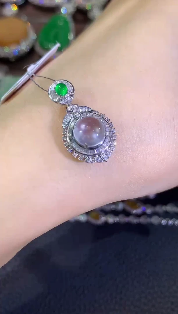 翡翠18K金镶嵌吊坠(不含链)D88