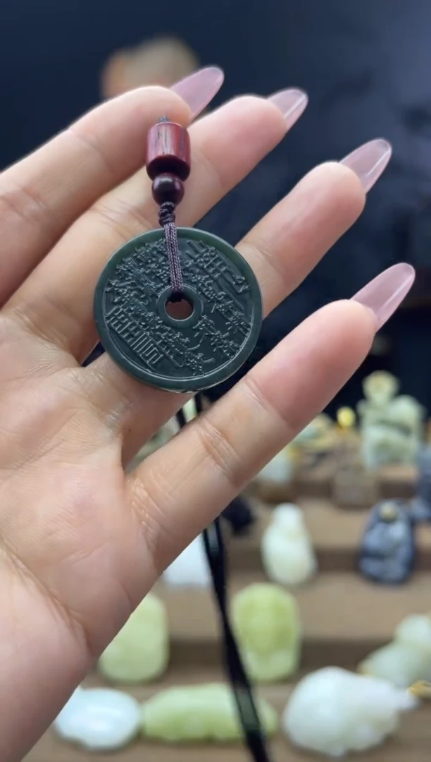 颈饰未镶嵌和田玉1