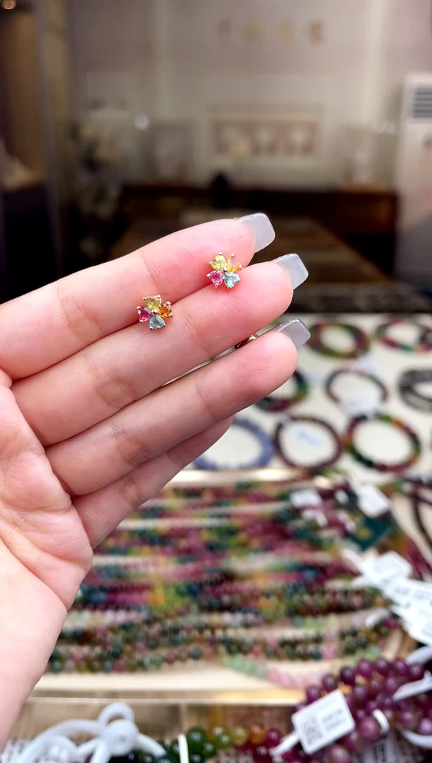 【闪购商品】碧玺/银S925镶嵌碧玺耳钉多样性发货