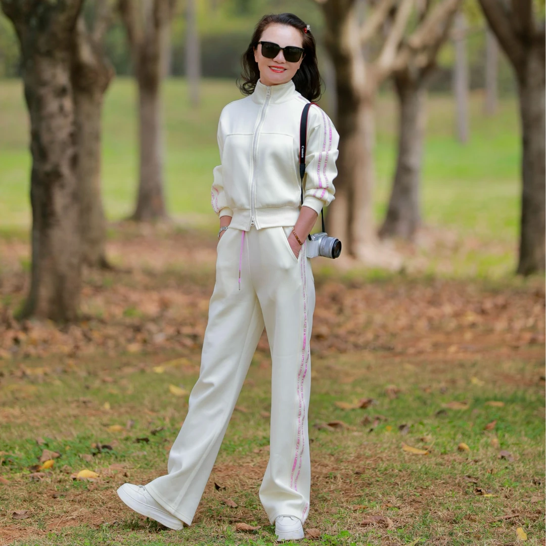 2025炸街潮款套装女时尚洋气减龄撞色拼接开衫卫衣阔腿裤两件套