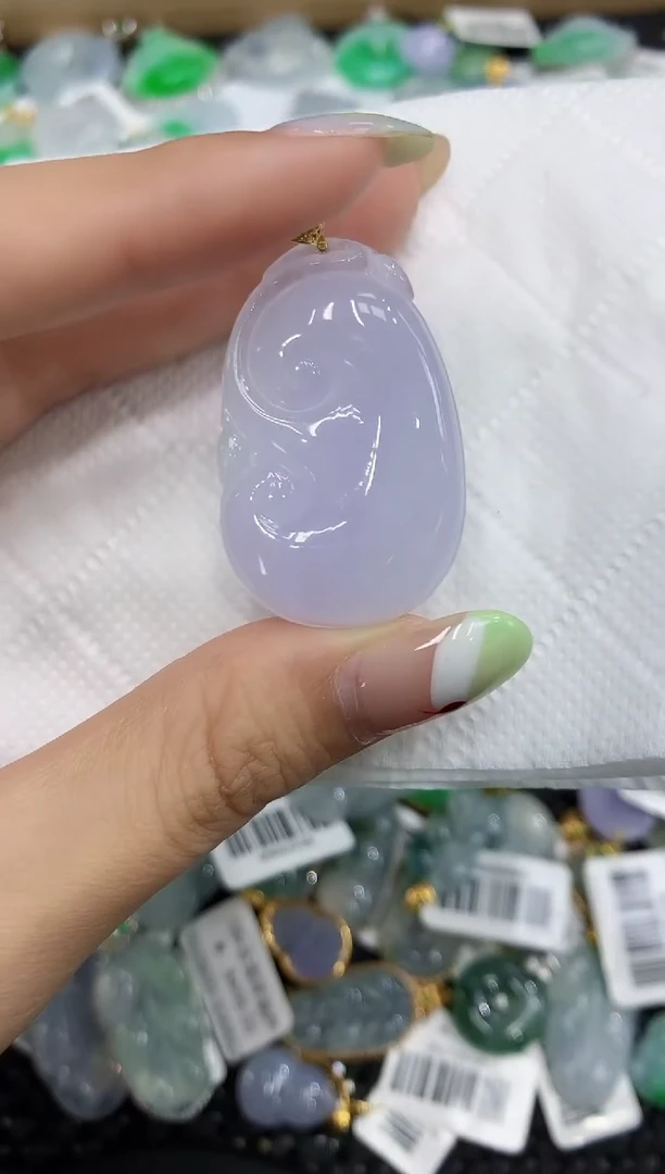 翡翠18K金镶嵌颈饰111111111111