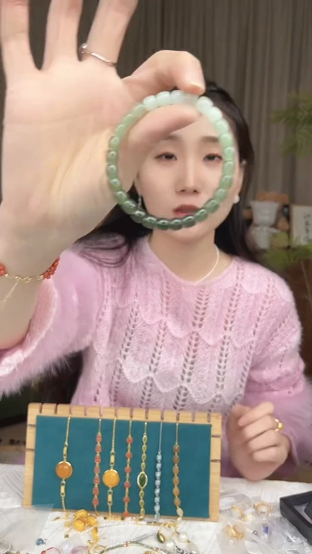 未镶嵌手链和田玉（糖玉）和田玉手串