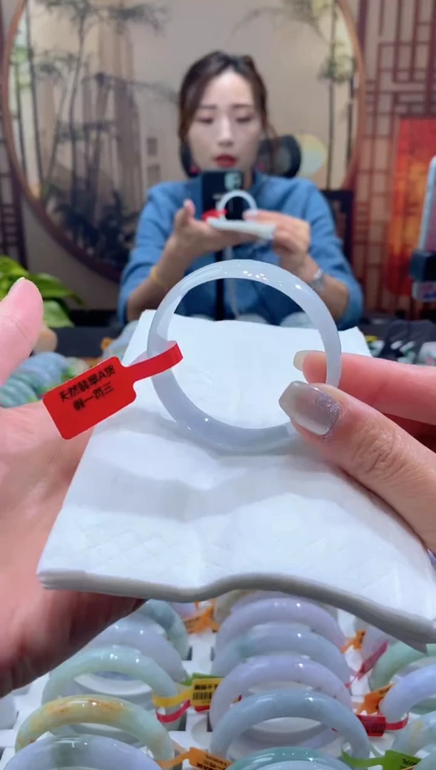 未镶嵌手镯翡翠000072431