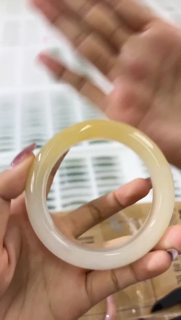 未镶嵌手镯石英质玉86-58HU