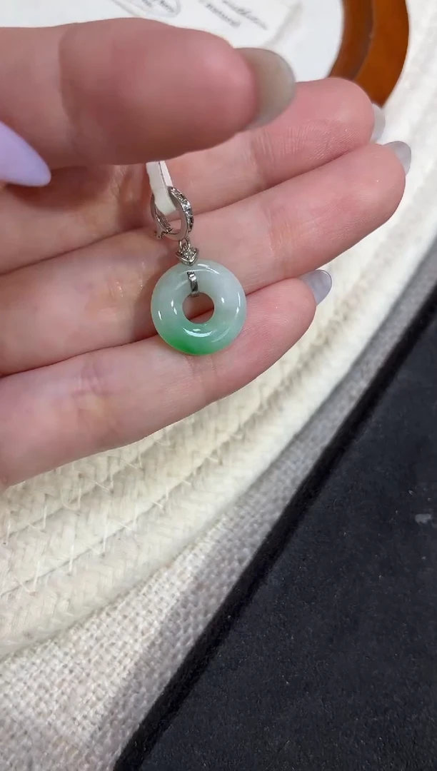 吊坠(不含链)银S925镶嵌翡翠甜甜圈