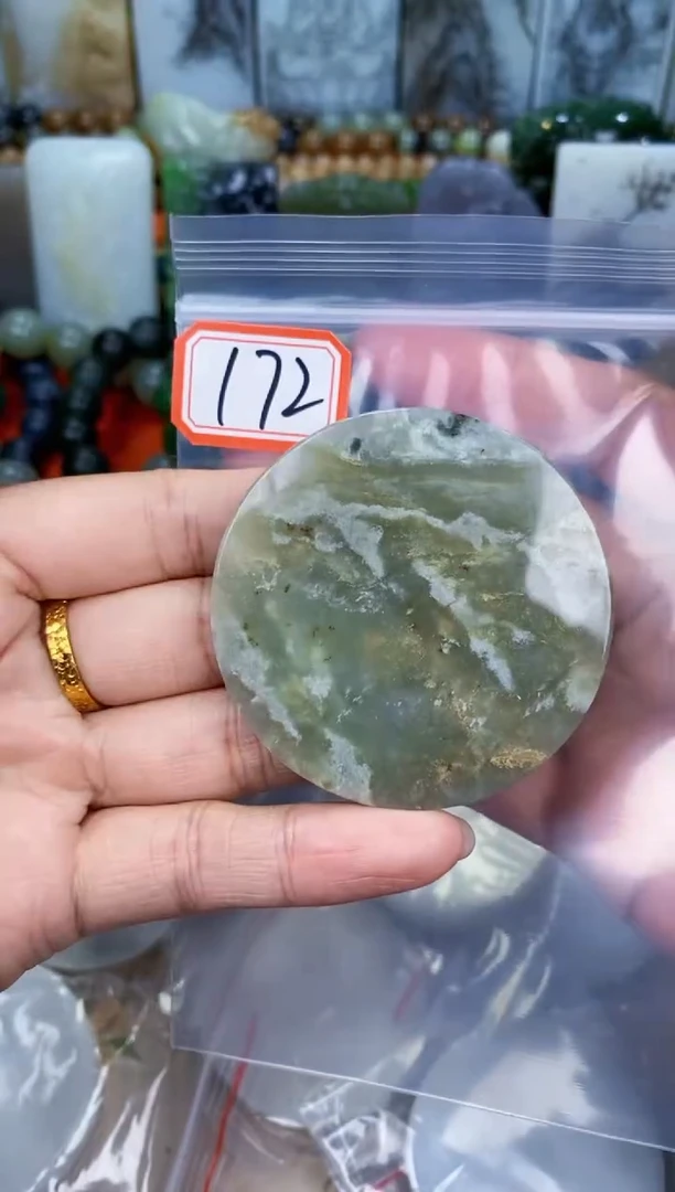 和田玉未镶嵌颈饰和田玉