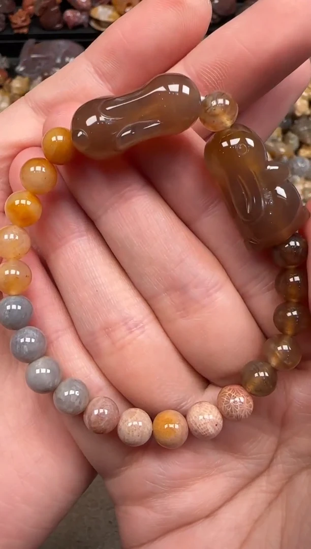 硅化珊瑚（珊瑚玉）未镶嵌颈饰186