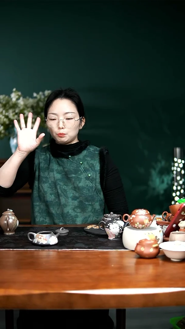 茶壶紫砂天青兰寿石瓢壶瑕（已修复）