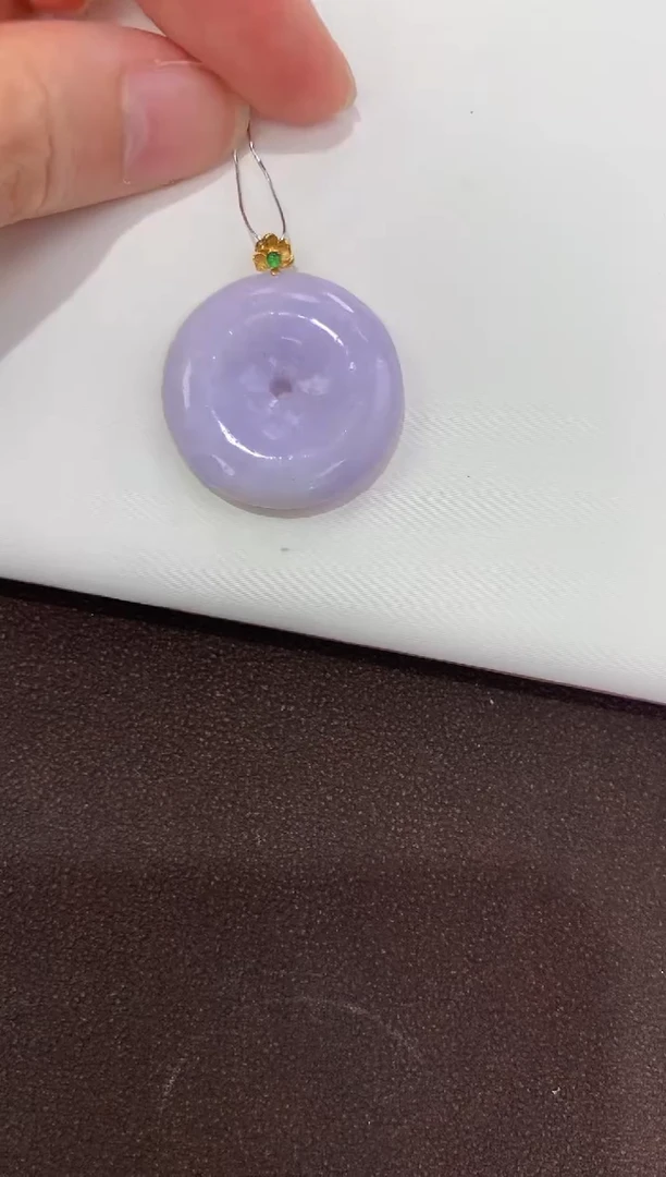翡翠18K金镶嵌吊坠(赠链)天然缅甸a货翡翠(多样性发其一