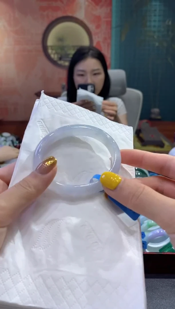 翡翠手镯未镶嵌多人06287