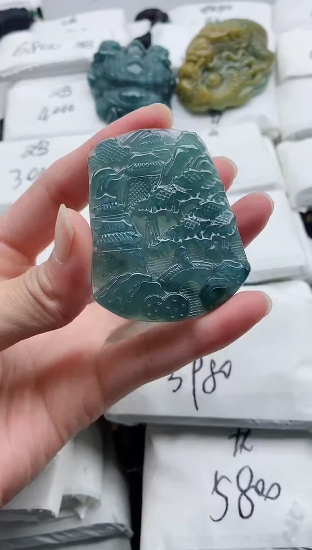 颈饰未镶嵌翡翠8