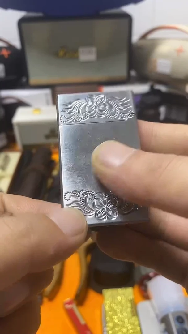 瓷片闪购商品 如图所示