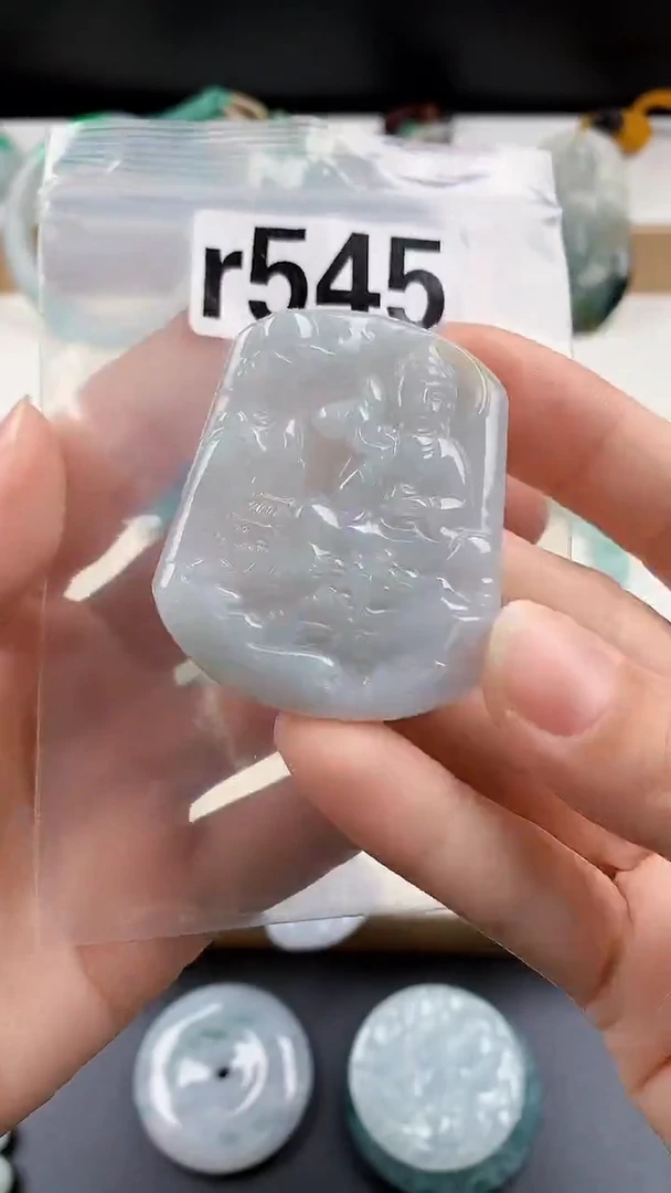 颈饰未镶嵌翡翠天然翡翠吊坠挂件