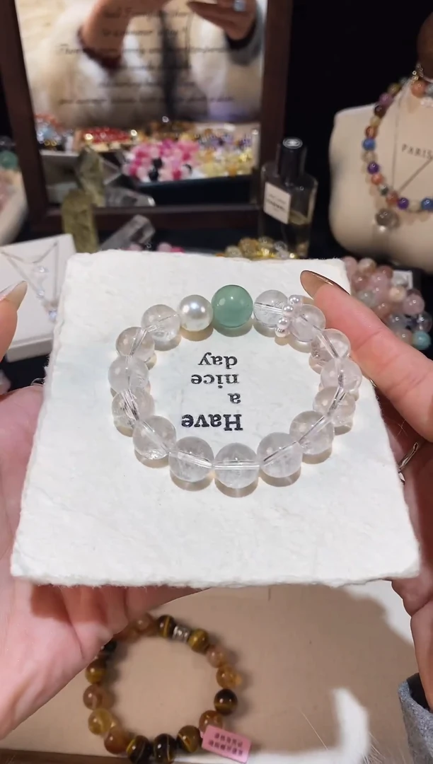 未镶嵌手链水晶白阿塞+绿莹石顶珠手链