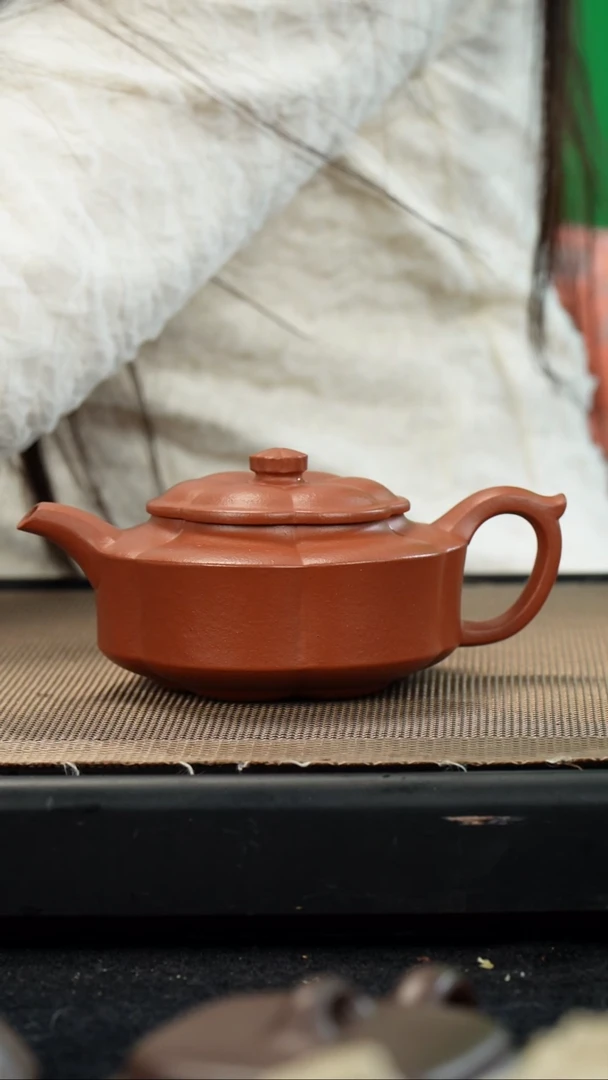 【闪购商品】紫砂茶壶生砂朱泥筋纹海棠