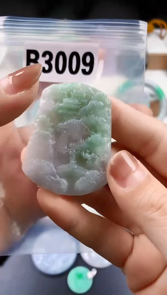 颈饰未镶嵌翡翠天然翡翠吊坠挂件
