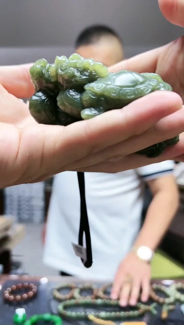 未镶嵌和田玉把件多样性发货其中发一