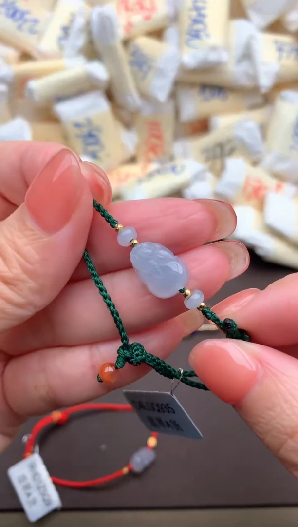 【闪购商品】翡翠挂件未镶嵌一