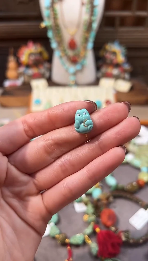 未镶嵌绿松石配饰盘串小猫