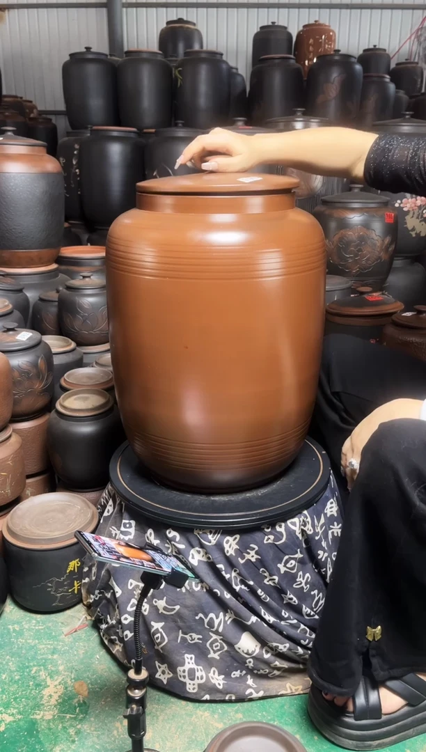 罐瑕疵茶缸高51cm古铜色 450