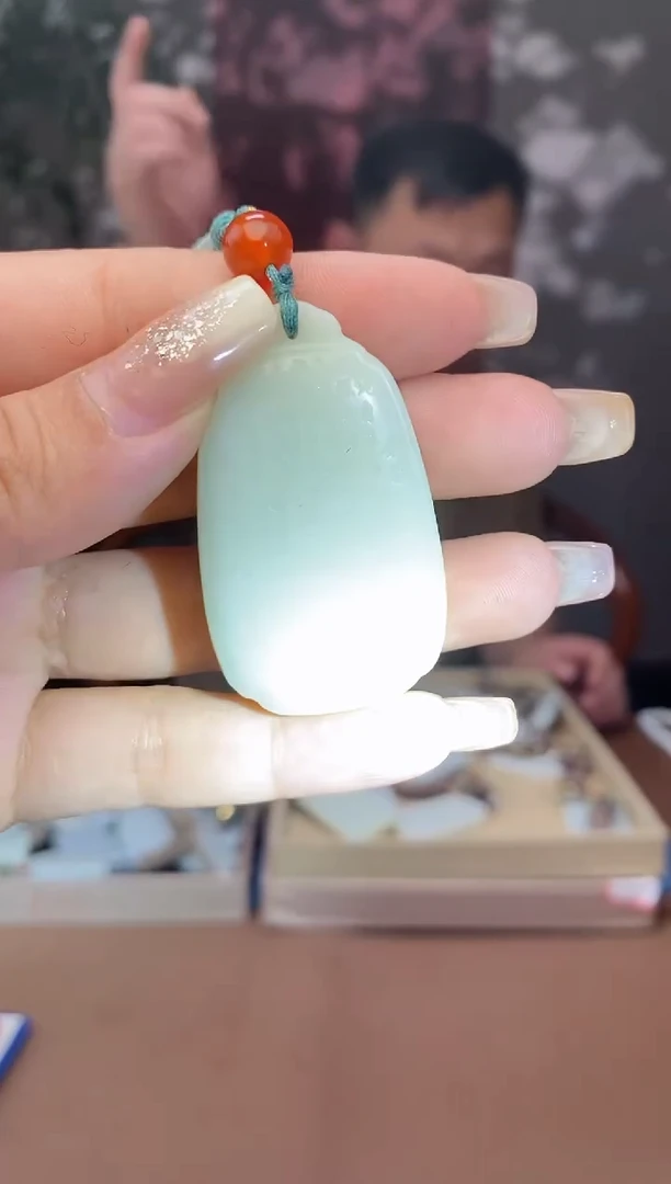 和田玉未镶嵌颈饰q558