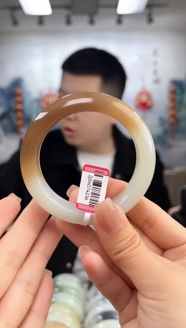 【闪购商品】和田玉手镯未镶嵌53-54圈口4236