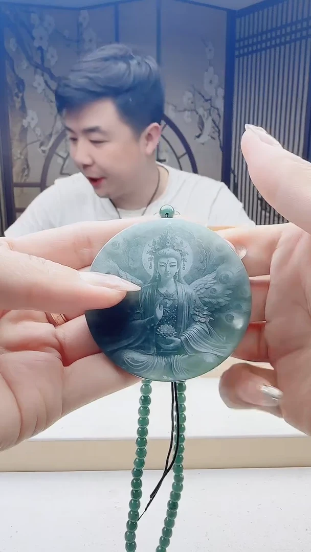 颈饰未镶嵌翡翠多样性发其一