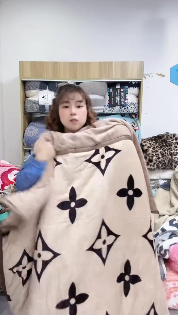 聚酯纤维1.5*2 四叶草被子