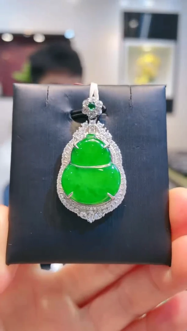 【闪购商品】翡翠颈饰银S925镶嵌A45天然A货翡翠吊坠（不含链）