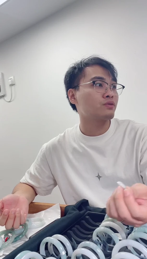 未镶嵌手镯翡翠吃*.福禄