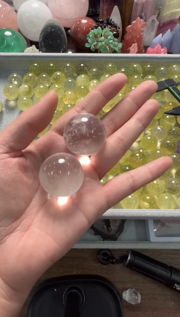 未镶嵌珠宝半成品水晶M508 约3.0cm 多样性发一