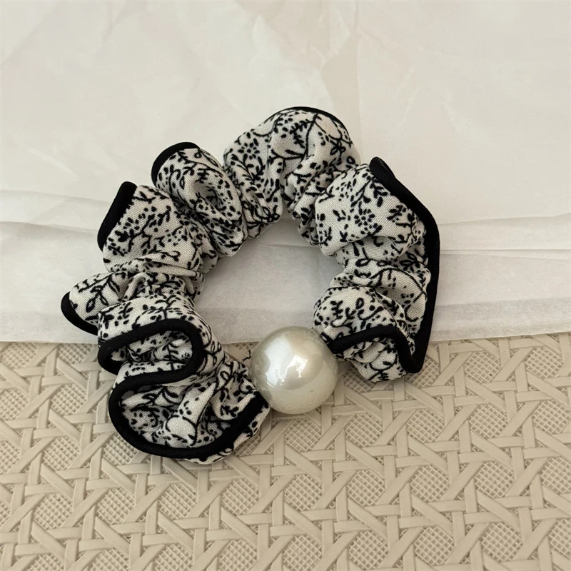 高颜值碎花珍珠小肠发圈女2025百搭简约马尾发绳扎丸子头绳旅行绳