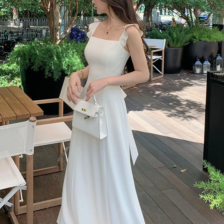 韩系法式小飞袖连衣裙女夏季2024新款高级感休闲中长款吊带裙9008