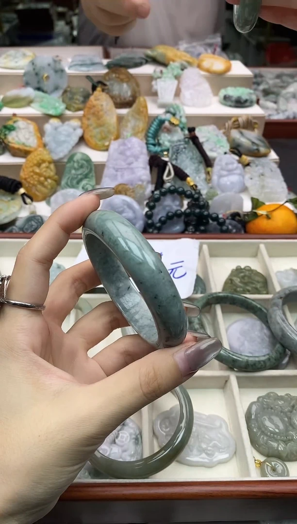 颈饰未镶嵌翡翠085圈口52