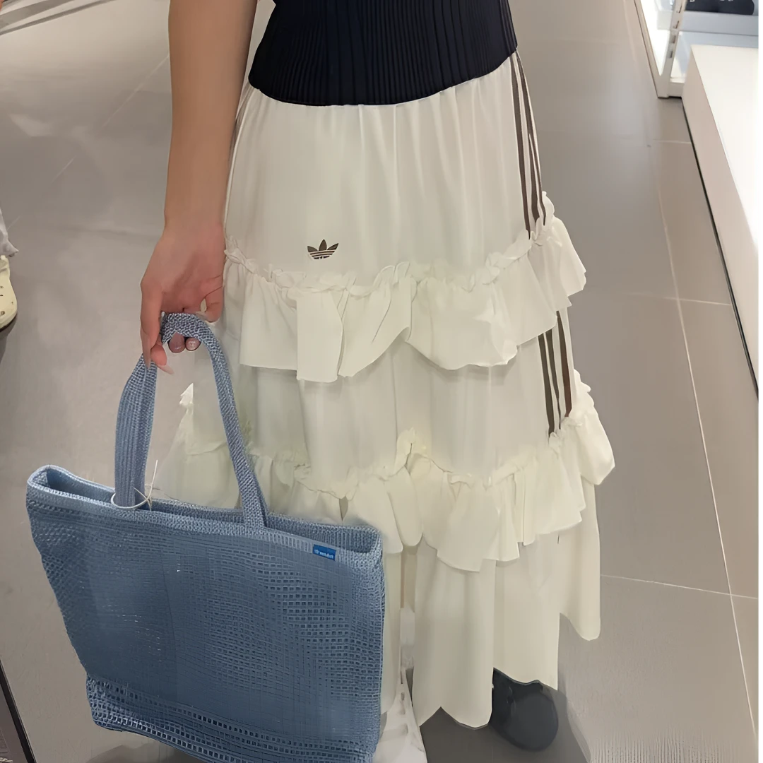 adidas/阿迪达斯新款三叶草女款时尚休闲A版时尚气质半身裙KQ6506