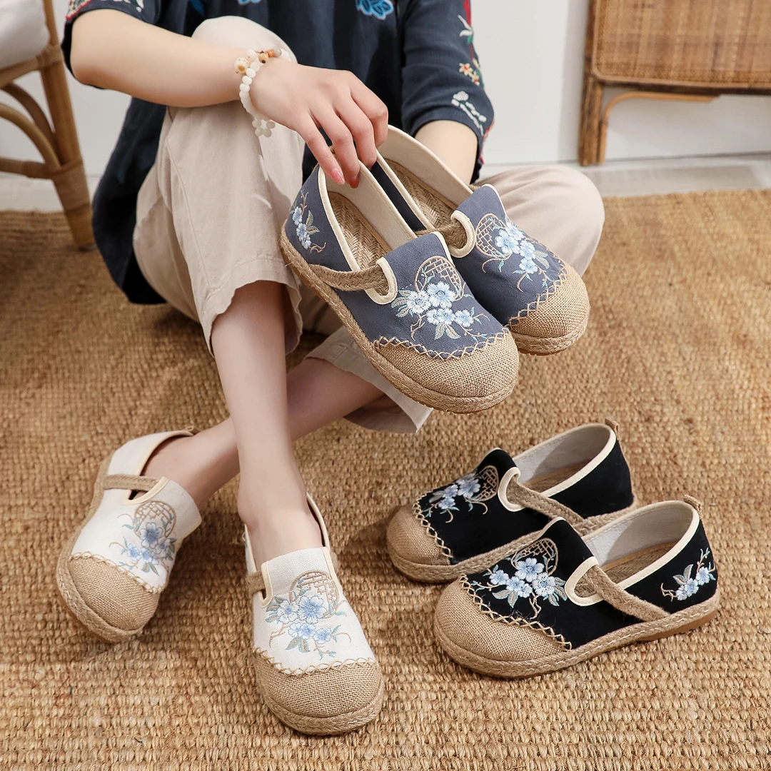 内增高民族风女鞋透气单鞋绣花中国风休闲民族风绣花老北京布鞋