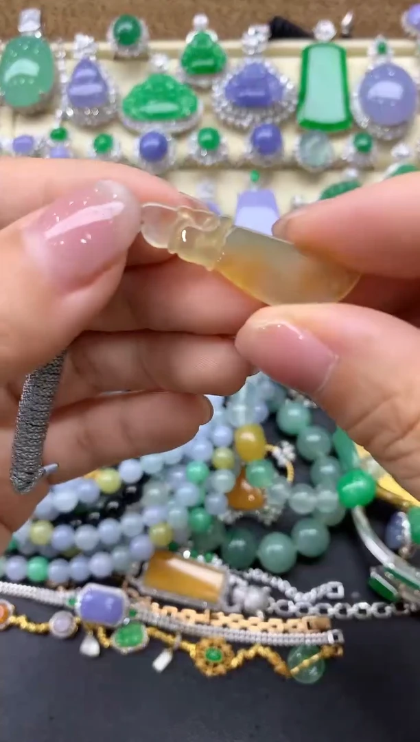 【闪购商品】翡翠颈饰未镶嵌27中国好珍宝