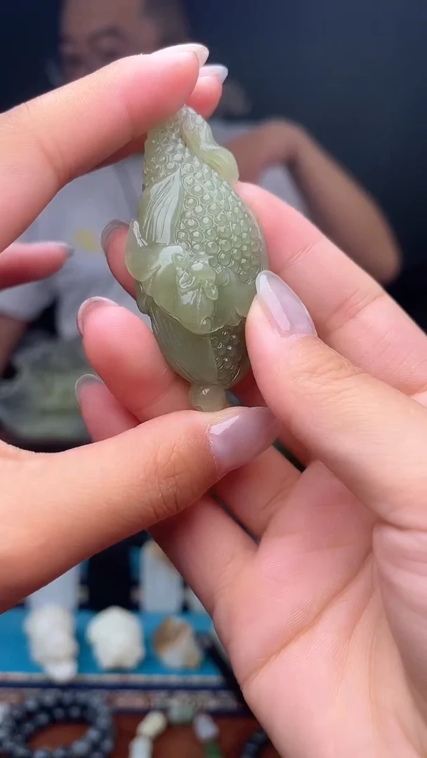 未镶嵌和田玉挂件1