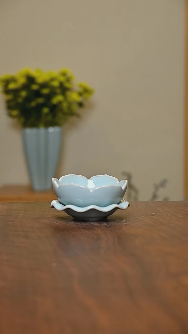 莲花茶漏 天青 微瑕 无款