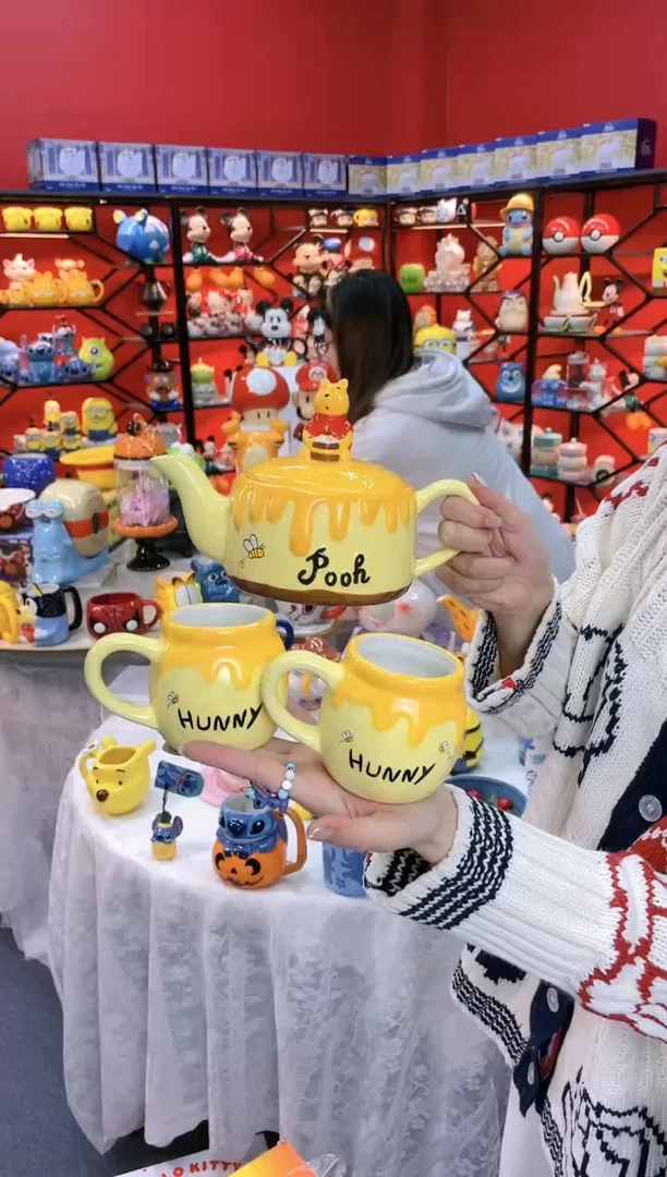 【闪购商品】.@@陶瓷维尼熊一壶二杯