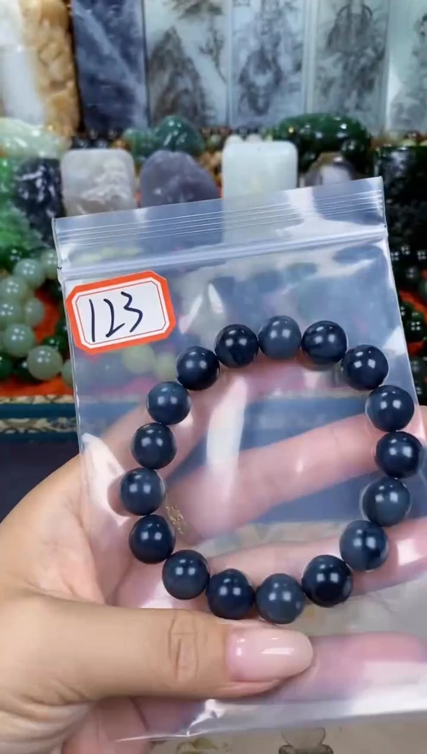 和田玉未镶嵌颈饰和田玉