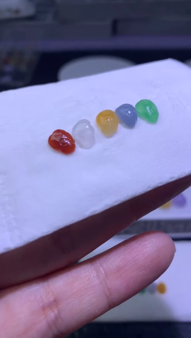 未镶嵌定制翡翠毛货