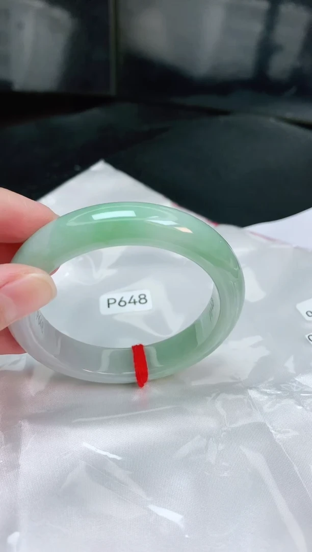 【闪购商品】翡翠手镯未镶嵌缅甸天然A货翡翠手镯1