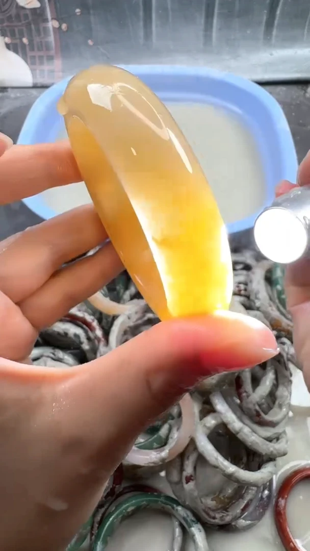 石英质玉手镯未镶嵌21