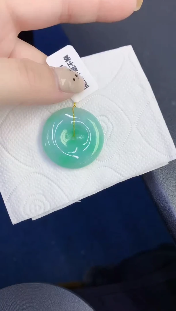 颈饰未镶嵌翡翠缅甸天然翡翠A货