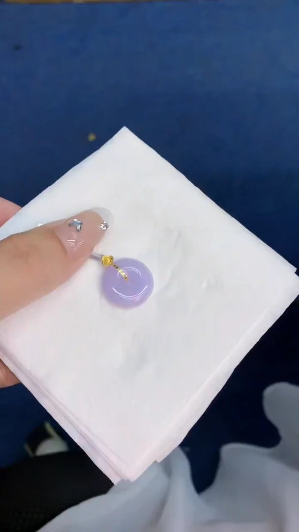 翡翠18K金镶嵌吊坠(不含链)1