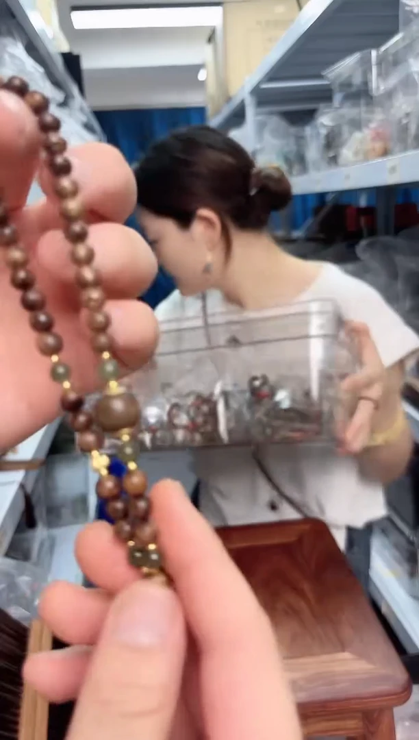 未镶嵌檀香木手串芽庄短款手机链一条