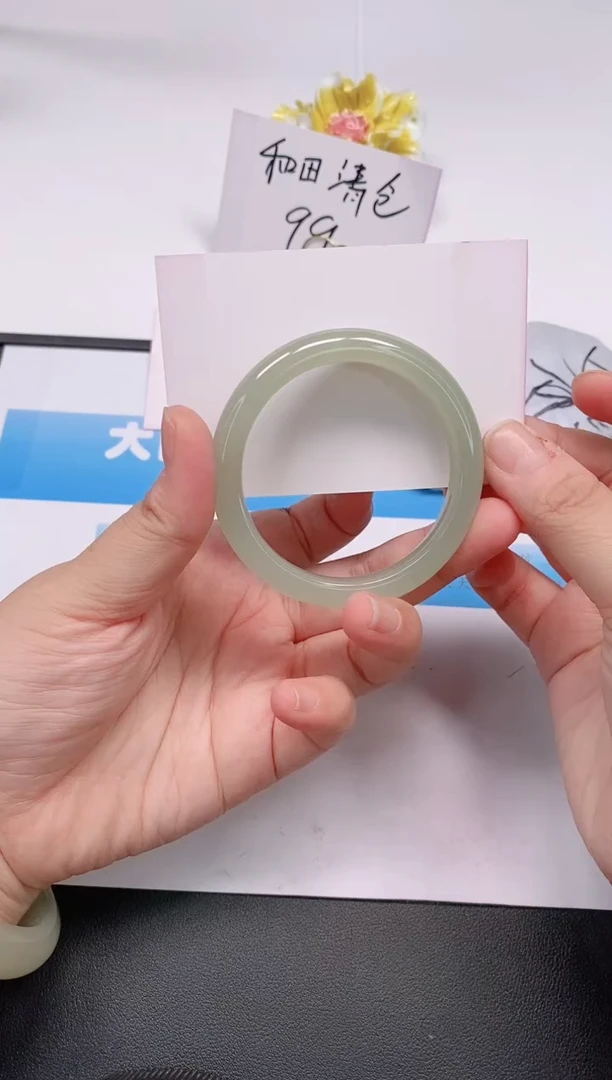 未镶嵌手镯石英质玉120/53-54