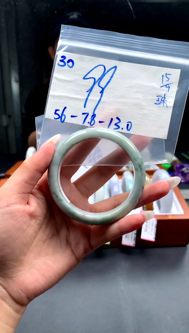 未镶嵌定制翡翠30翡翠毛货需精细抛光手镯多样性拍一发一