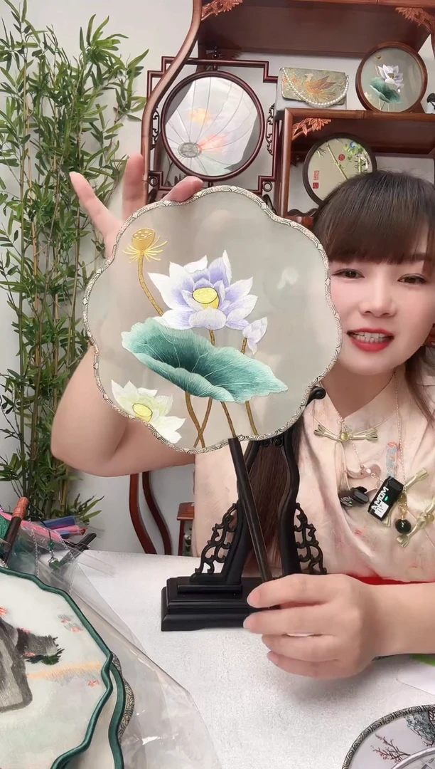 刺绣双面绣花团扇